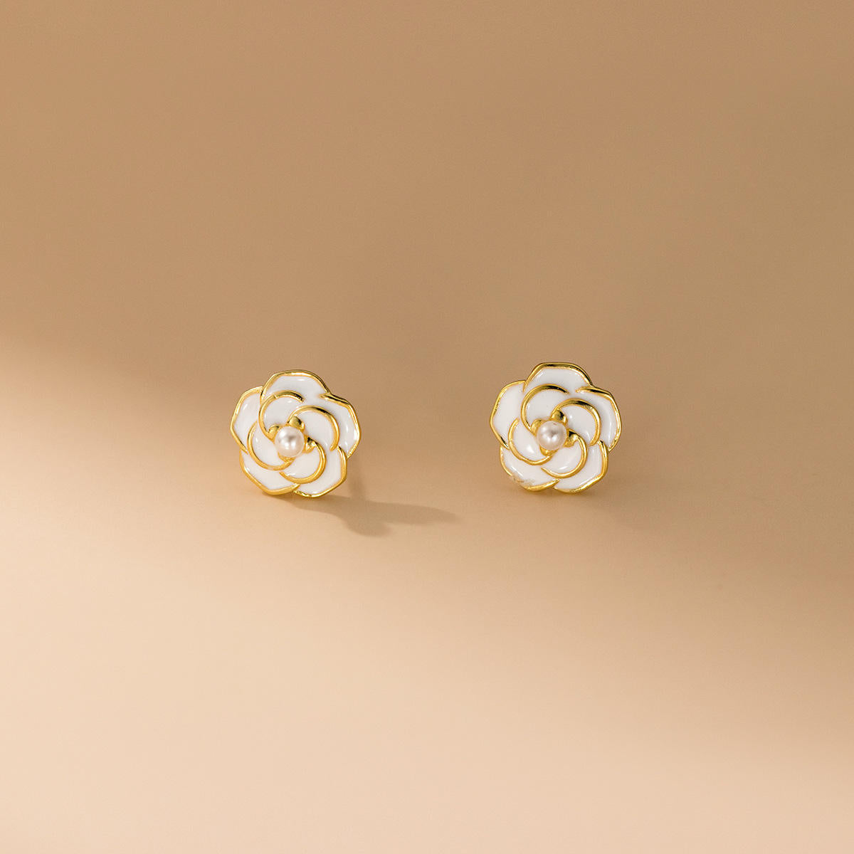 18K Gold Plated 925 Sterling Silver Camellia Pearl Stud Earrings – Elegant Floral Design