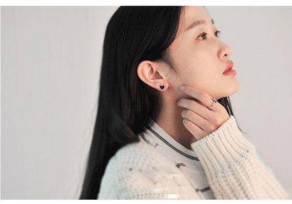 925 Sterling Silver Black Drip Heart Stud Earring